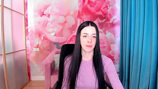 NoirDiva online show from 03/25/26, 06:46