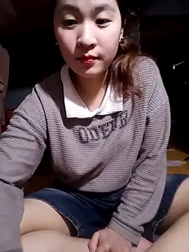 Snapshot of -Datini- chatting on 02/21/26, 03:19 -Datini- online show from 02/21/26, 03:19