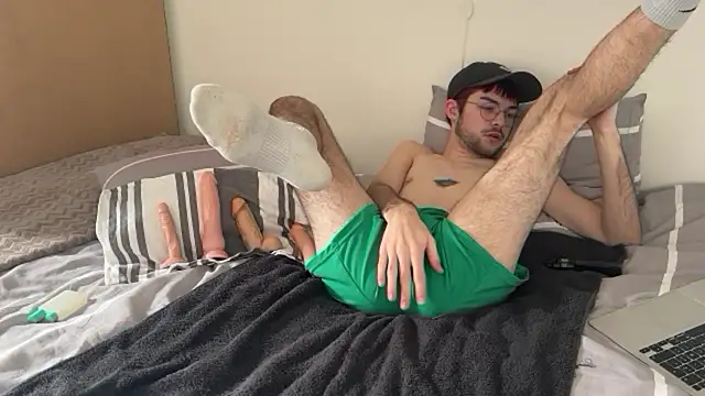 Snapshot of Angel_Dust05 chatting on 02/17/26, 01:30 Angel Dust05 online show from 02/17/26, 01:30