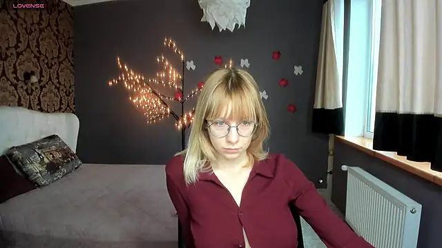 Snapshot of CandicaHoney chatting on 02/26/26, 12:38 CandicaHoney online show from 02/26/26, 12:38