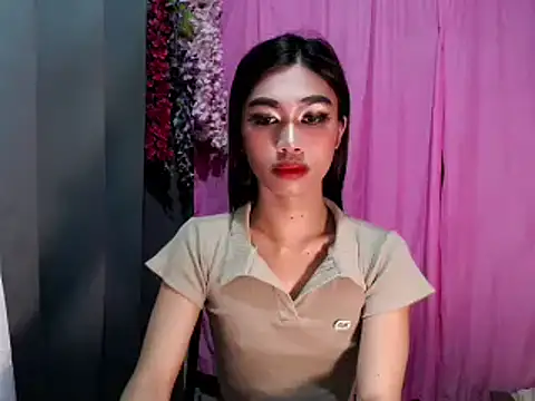 Snapshot of katrina_bigcock69 chatting on 02/15/26, 04:06 katrina bigcock69 online show from 02/15/26, 04:06