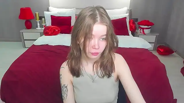 Snapshot of Violetta__Dreams chatting on 03/02/26, 11:17 Violetta Dreams online show from 03/02/26, 11:17