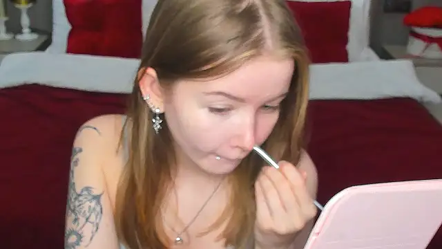 Snapshot of Violetta__Dreams chatting on 06/03/26, 04:13 Violetta Dreams online show from 06/03/26, 04:13