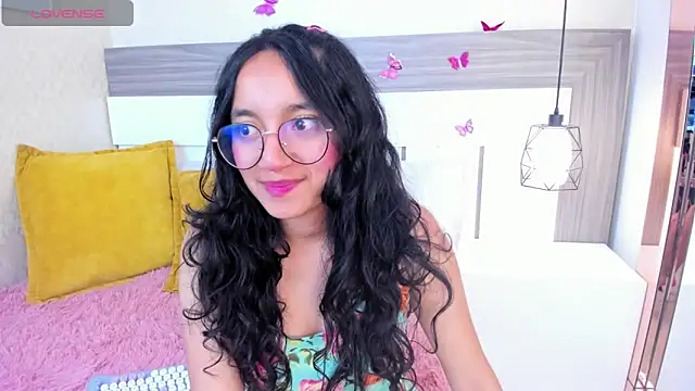 Emilyblussh online show from 04/08/26, 07:26