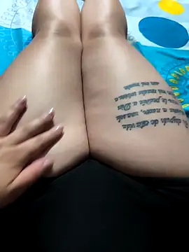 Snapshot of Bloom_Dahlia chatting on 02/25/26, 11:21 Bloom Dahlia online show from 02/25/26, 11:21