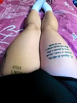 Snapshot of Bloom_Dahlia chatting on 02/23/26, 11:05 Bloom Dahlia online show from 02/23/26, 11:05