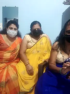 Snapshot of Kannadasexywifes chatting on 04/14/26, 05:45 Kannadasexywifes online show from 04/14/26, 05:45