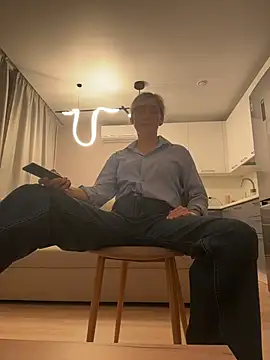 Snapshot of CarmenBlues_ chatting on 02/17/26, 04:15 CarmenBlues online show from 02/17/26, 04:15