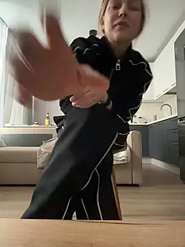 Snapshot of CarmenBlues_ chatting on 03/04/26, 07:38 CarmenBlues online show from 03/04/26, 07:38