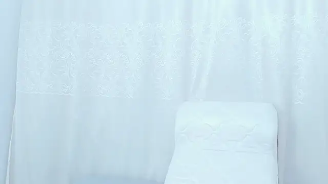 Cinnamon Skin01 online show from 02/20/26, 10:06