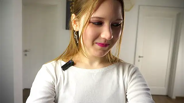 KourtneyRevira online show from 02/20/26, 11:56