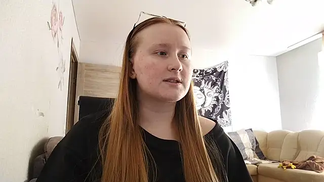AnikaLipps online show from 04/19/26, 02:07