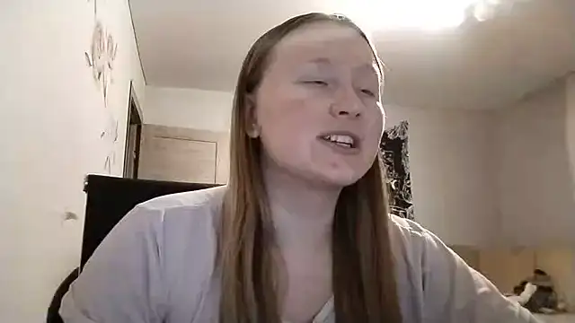 Snapshot of AnikaLipps chatting on 06/10/26, 12:34 AnikaLipps online show from 06/10/26, 12:34