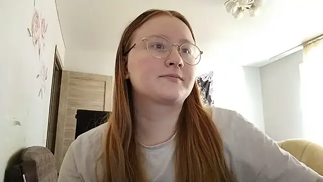 Snapshot of AnikaLipps chatting on 07/02/26, 12:00 AnikaLipps online show from 07/02/26, 12:00