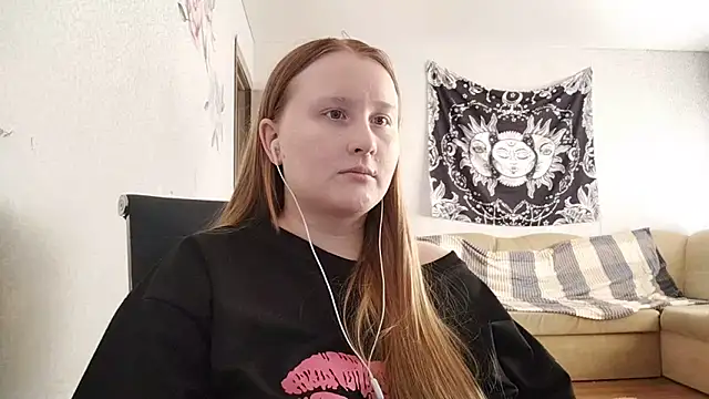 AnikaLipps online show from 04/21/26, 03:29