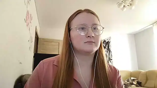 AnikaLipps online show from 03/22/26, 11:45