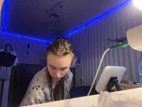 Snapshot of melissashineee chatting on 02/26/26, 11:54 melissashineee online show from 02/26/26, 11:54