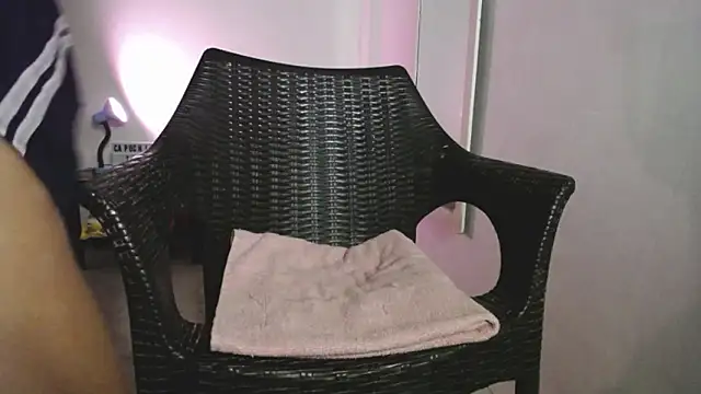 Luuu19 online show from 02/15/26, 07:51