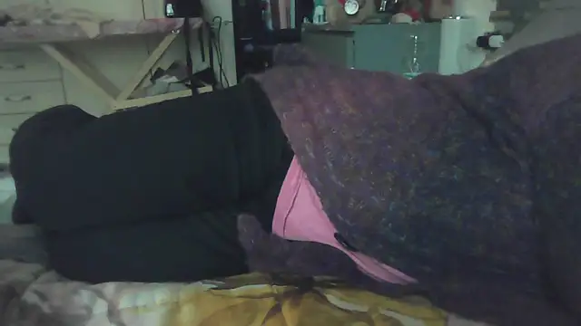 Snapshot of luanahot1 chatting on 02/24/26, 01:34 luanahot1 online show from 02/24/26, 01:34