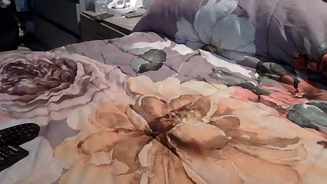 luanahot1 online show from 03/17/26, 01:03