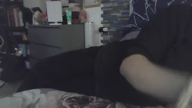 luanahot1 online show from 03/16/26, 12:42