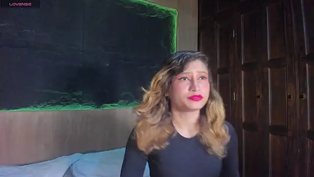 Snapshot of Annie_lorin chatting on 02/21/26, 10:28 Annie lorin online show from 02/21/26, 10:28