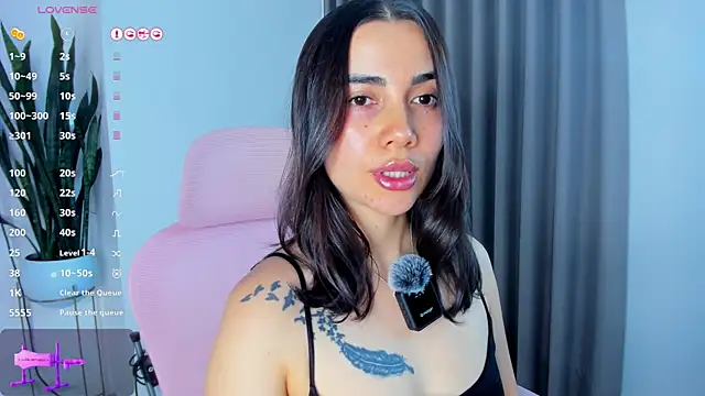 Snapshot of sara_ospina22 chatting on 06/23/26, 01:09 sara ospina22 online show from 06/23/26, 01:09