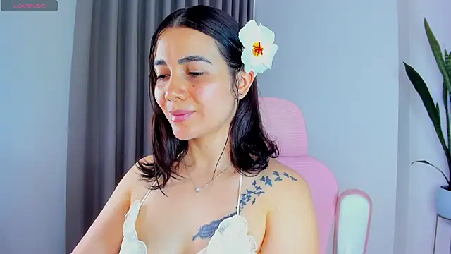 sara ospina22 online show from 04/18/26, 01:13