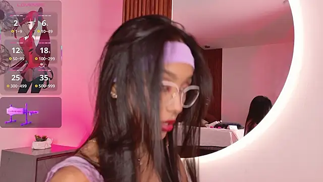 Snapshot of LunaVelour13 chatting on 02/18/26, 03:26 LunaVelour13 online show from 02/18/26, 03:26