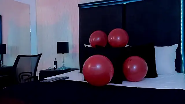 Snapshot of JoshBeech chatting on 02/14/26, 01:00 JoshBeech online show from 02/14/26, 01:00