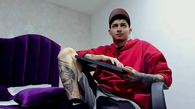 Snapshot of JoshBeech chatting on 02/25/26, 12:38 JoshBeech online show from 02/25/26, 12:38