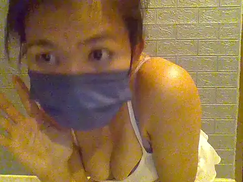 Snapshot of strong-girl93 chatting on 02/27/26, 03:45 strong-girl93 online show from 02/27/26, 03:45