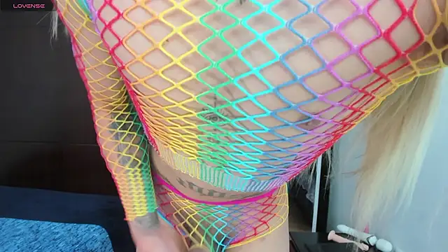 alisoondrean  online show from 03/25/26, 08:30