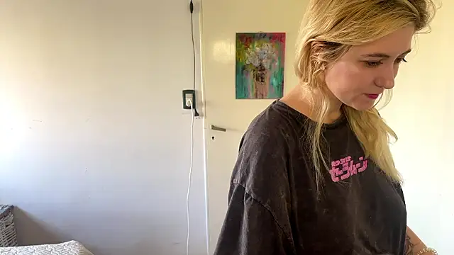 Sophiasnarl online show from 03/16/26, 08:11