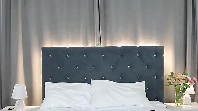 VikkyVonn online show from 04/02/26, 12:45