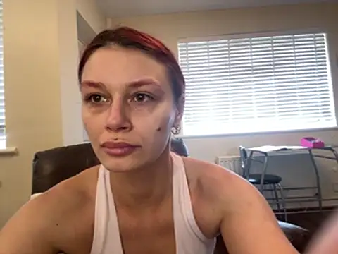 FoxyValentine online show from 04/13/26, 01:26