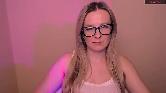 AnnePeach online show from 03/04/26, 05:53