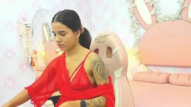 Isabellaa Rosee online show from 04/15/26, 08:20