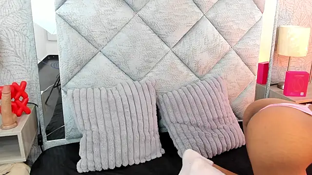 Lunakellerr online show from 03/29/26, 11:23