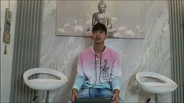 KITTY BOSH online show from 04/07/26, 01:13