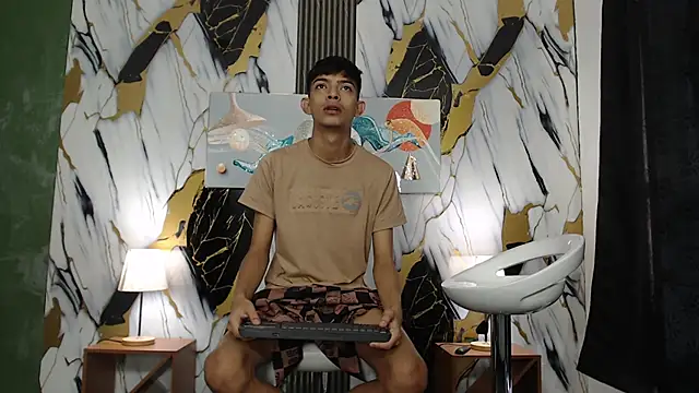 KITTY BOSH online show from 03/06/26, 01:17