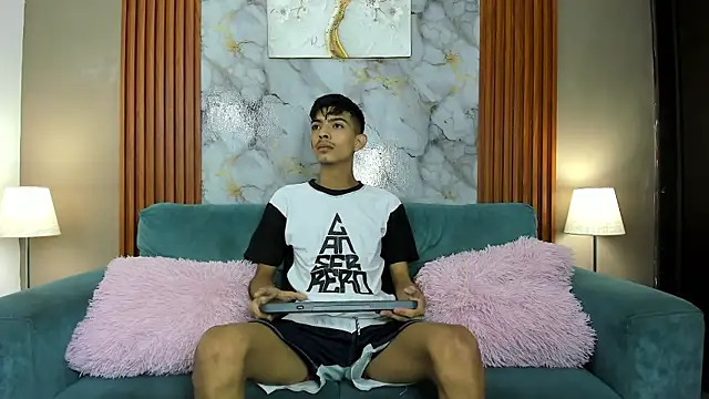 KITTY BOSH online show from 03/28/26, 09:10