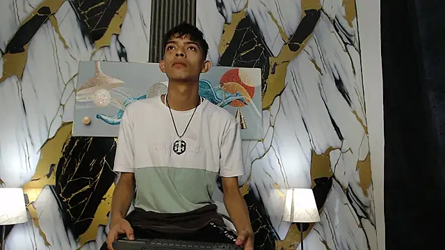 KITTY BOSH online show from 03/04/26, 01:30