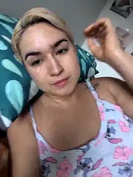 Snapshot of violet-grey chatting on 02/25/26, 03:34 violet-grey online show from 02/25/26, 03:34