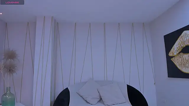 CarolineEvans x online show from 03/28/26, 04:13