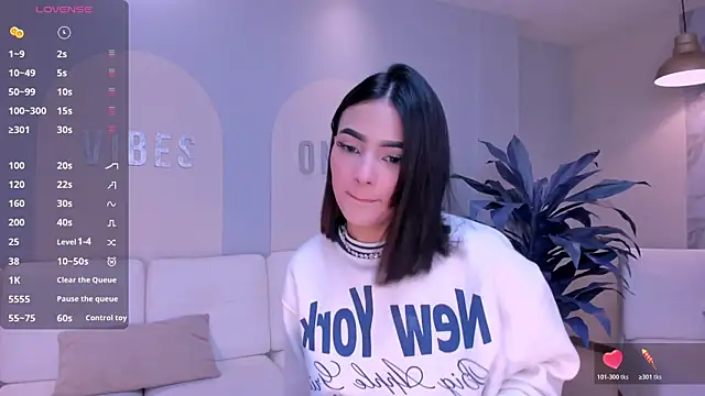 CarolineEvans x online show from 03/13/26, 03:55