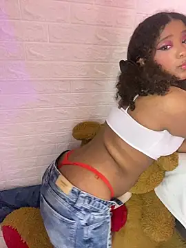 Snapshot of canelaa_sweet5 chatting on 02/20/26, 01:24 canelaa sweet5 online show from 02/20/26, 01:24