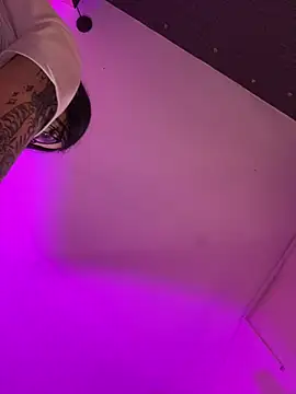 Veronicaa lodge1 online show from 02/25/26, 12:44