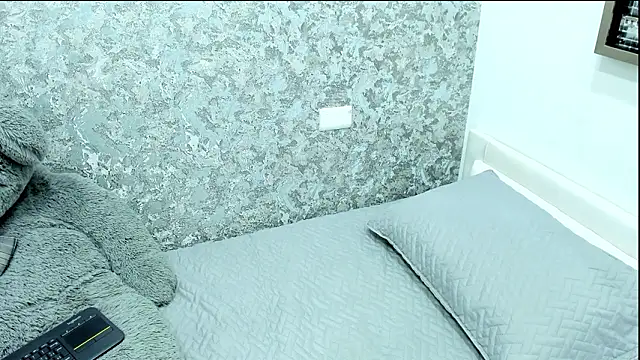 Anika H online show from 02/23/26, 12:28