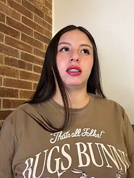 Sofi Collinss online show from 04/01/26, 10:50